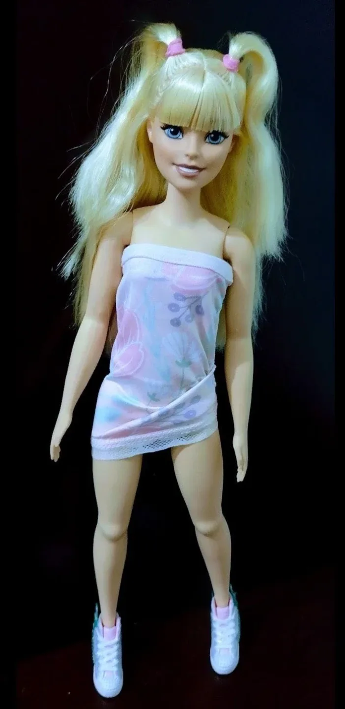 My First Barbie Doll & Extra Outfit. image indicator(2)