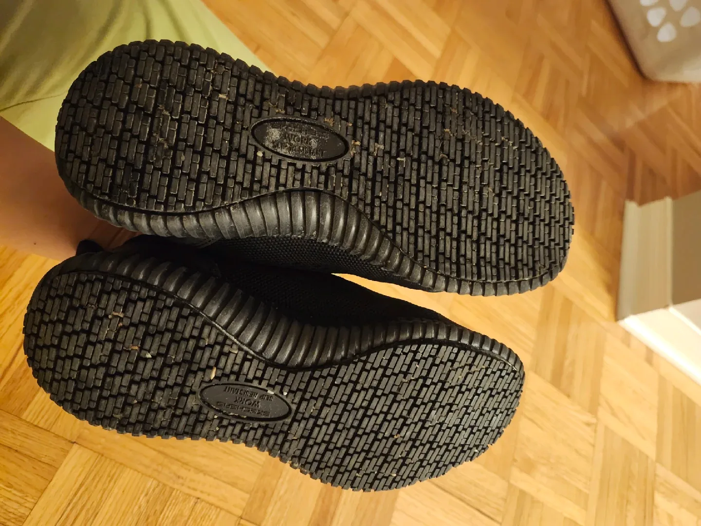 Black Skechers Non-Slip Work Shoes image indicator(2)