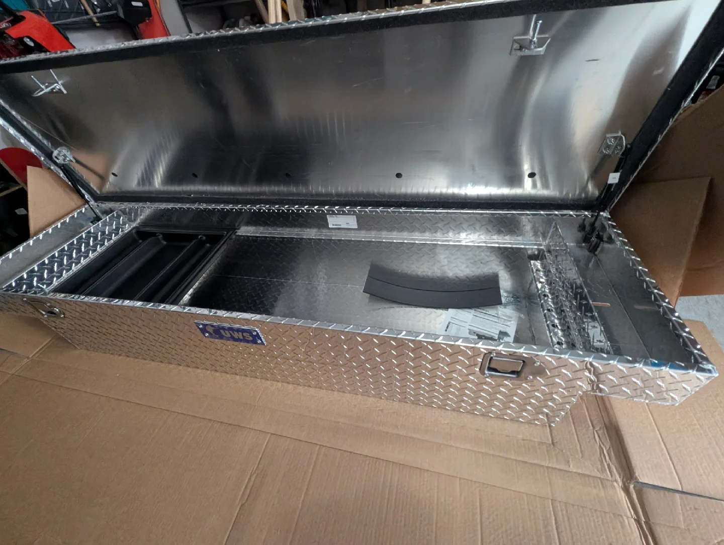 UWS Truck Bed Toolbox - Aluminum image indicator(5)