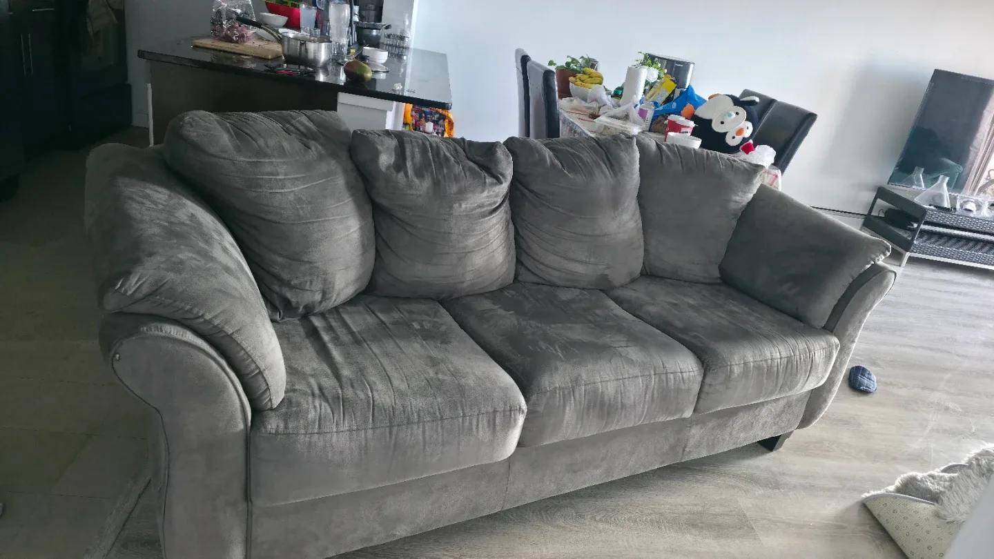 Grey Three-Seat Sofa image indicator(2)