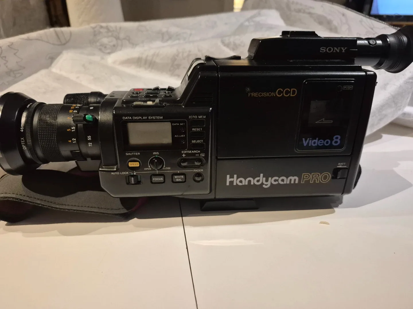 Sony Wide Conversion Lens with Optex Carry Bag image indicator(9)