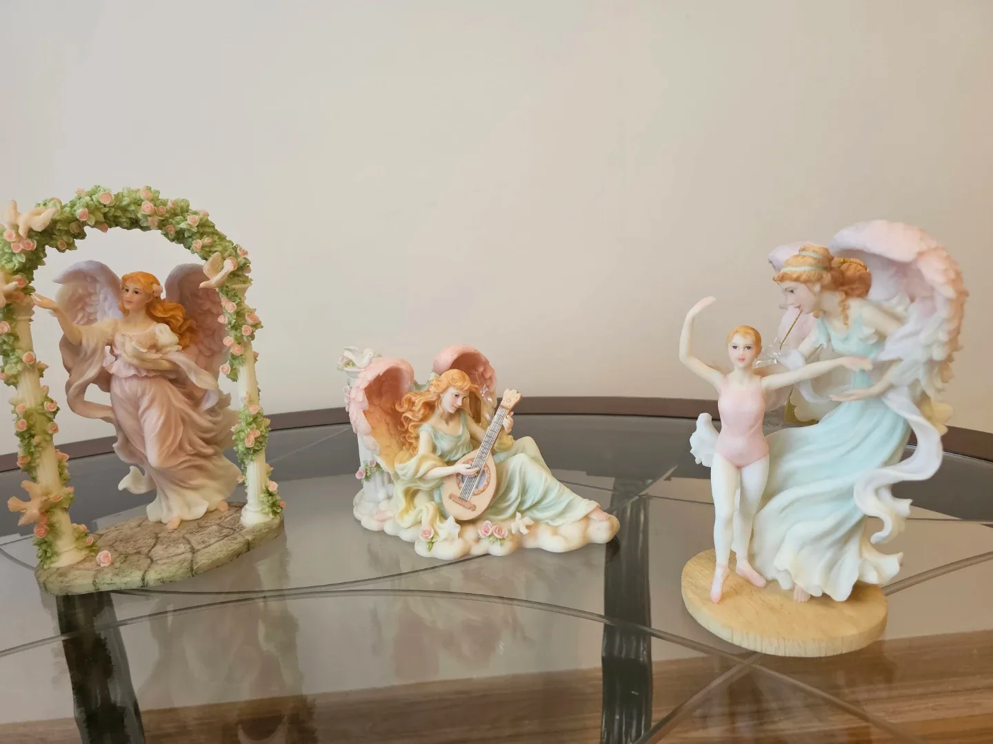 Angel Figurines - Home Decor image indicator(5)