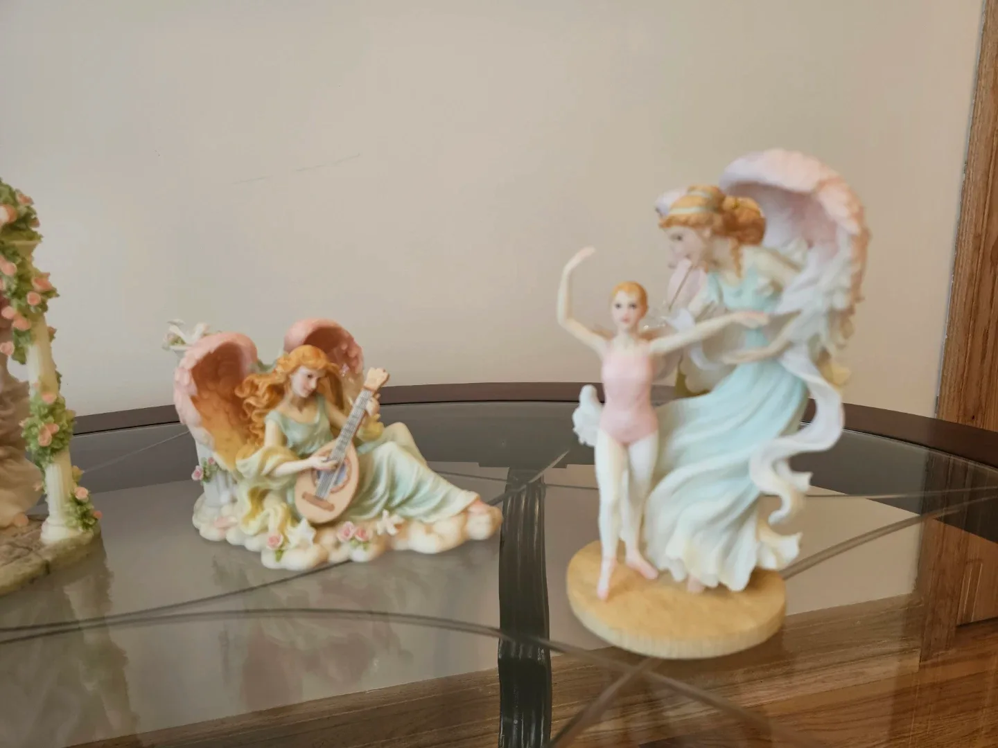 Angel Figurines - Home Decor image indicator(6)