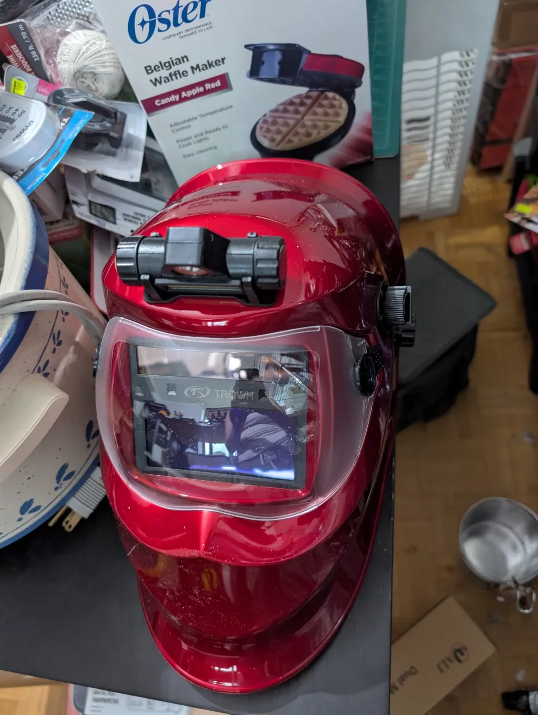 Auto-Darkening Welding Helmet PRO 2.5 - BRAND NEW thumbnail