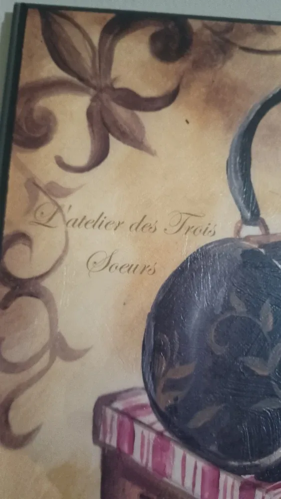 L'atelier des Trois Soeurs Framed Print image indicator(4)