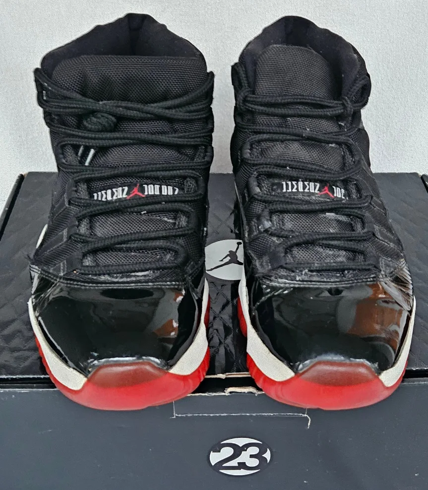 Nike Air Jordan 11 X1 Retro Playoffs Bred Size 12 image indicator(2)