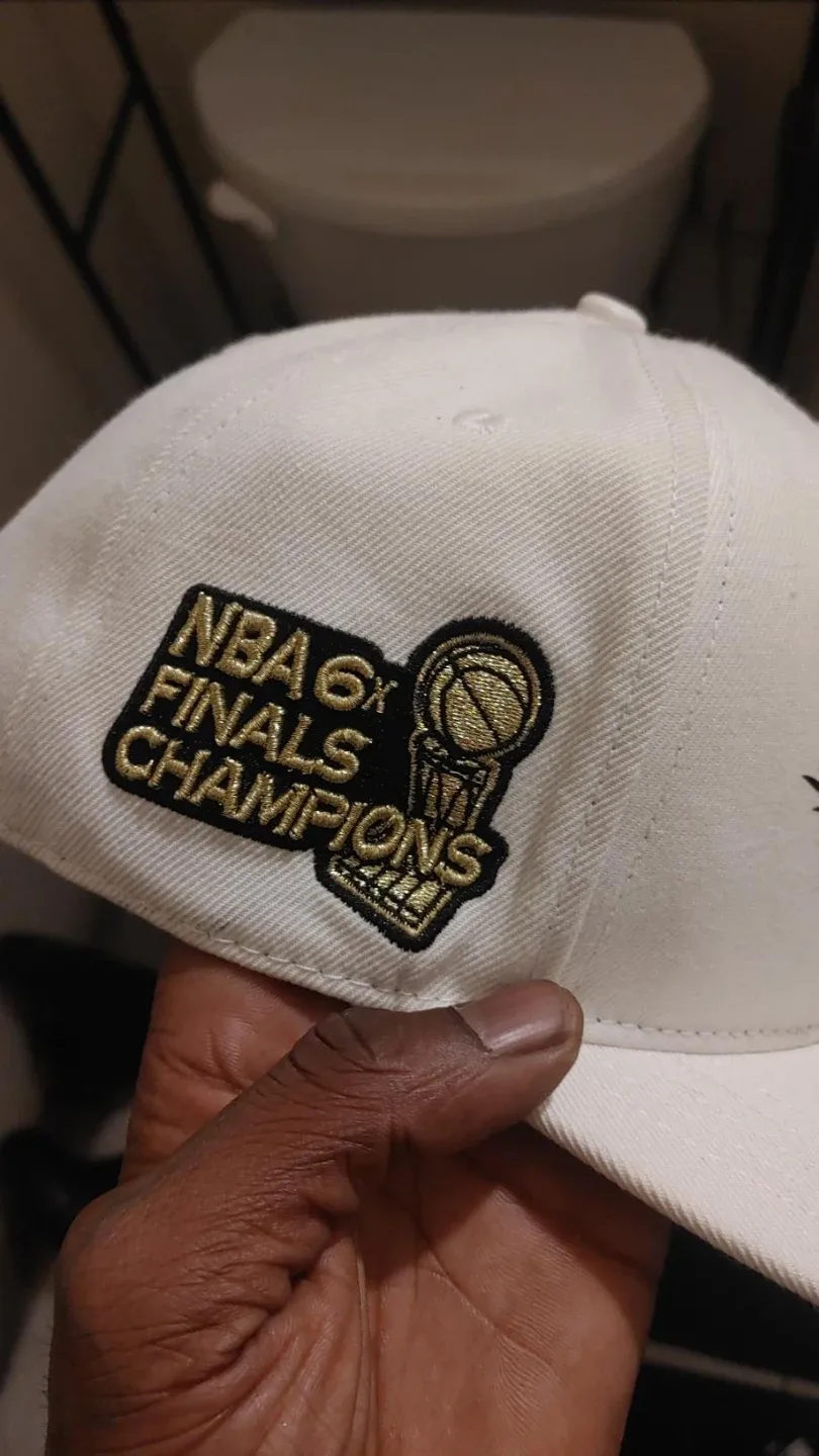 Snapback for sale image indicator(4)