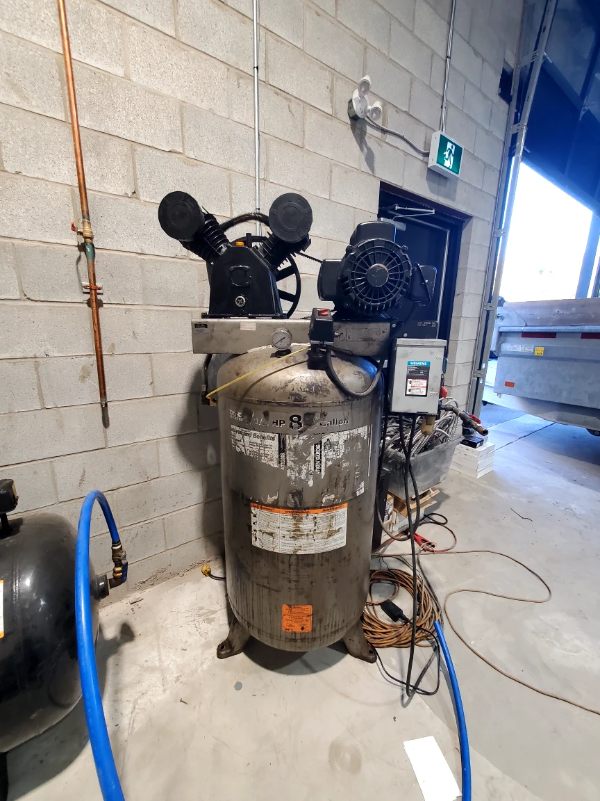 Central Pneumatic 80 Gallon Air Compressor - photo 4