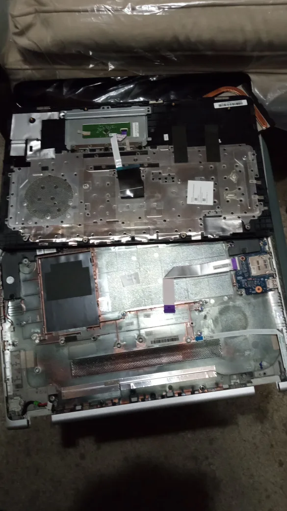 HP Scrap Laptop Parts image indicator(2)