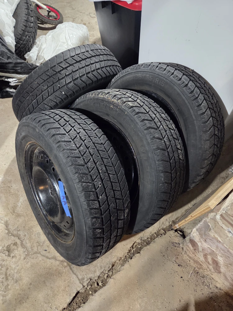 Set of 4 Winter Tires 195/65 R15
