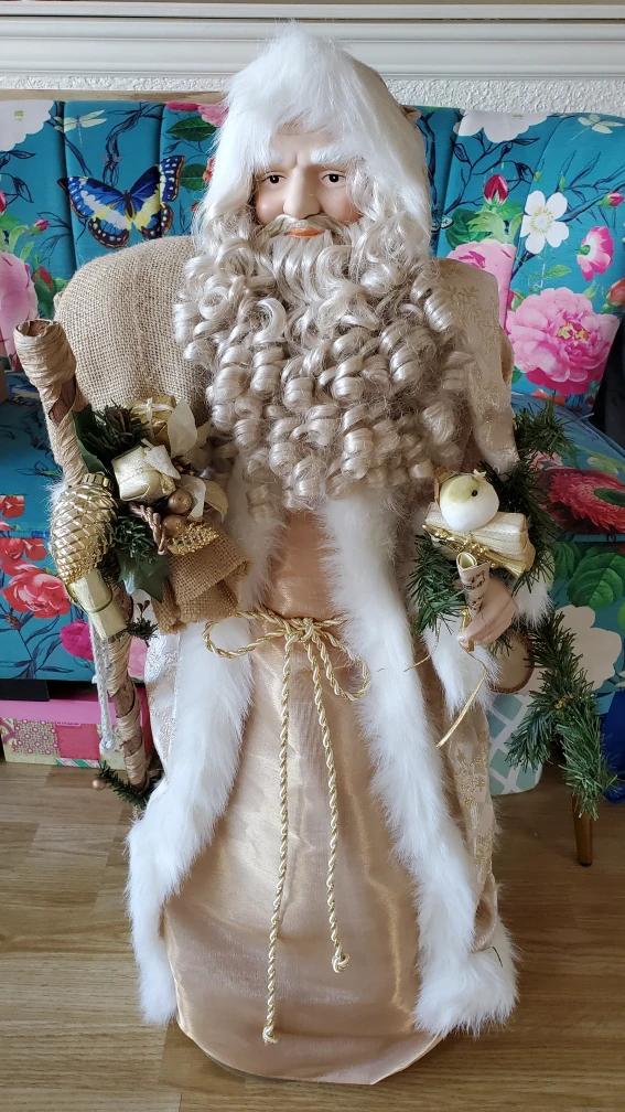 Traditions Woodland Santa Figurine