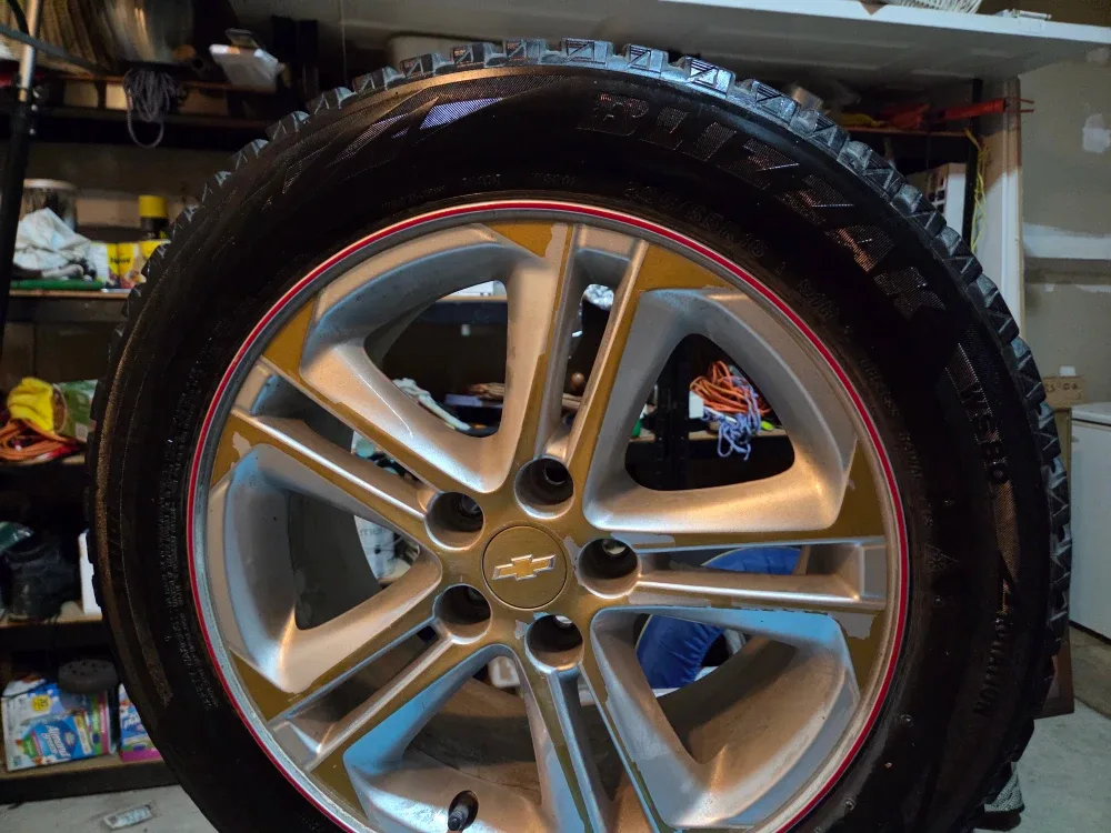 Bridgestone Blizzak WS80 205/55R16 Tire on Chevy Rim image indicator(4)