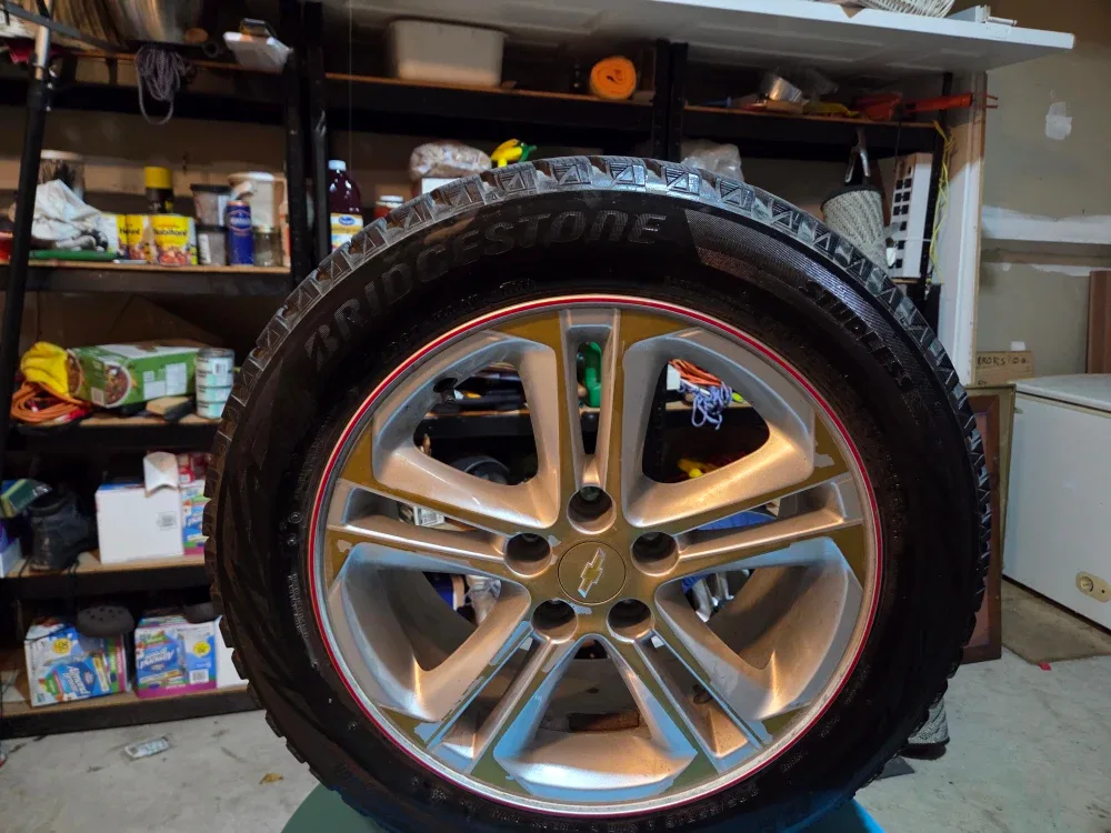 Bridgestone Blizzak WS80 205/55R16 Tire on Chevy Rim image indicator(5)