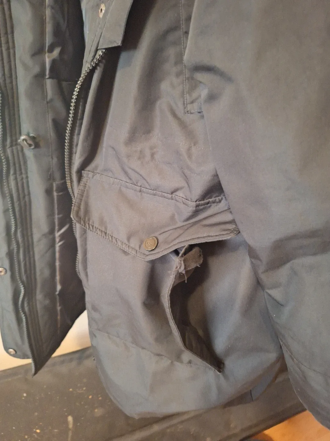 Canada Weather Gear Black Winter Jacket image indicator(3)