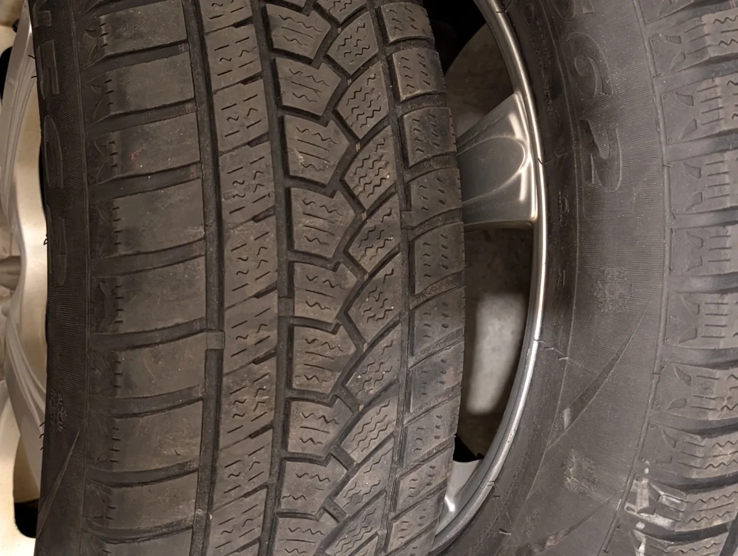 Winter Tires on Rims image indicator(3)