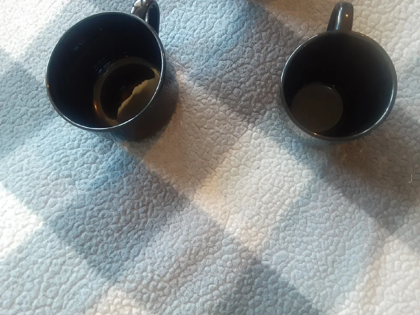 Mugs - Black and Red image indicator(7)