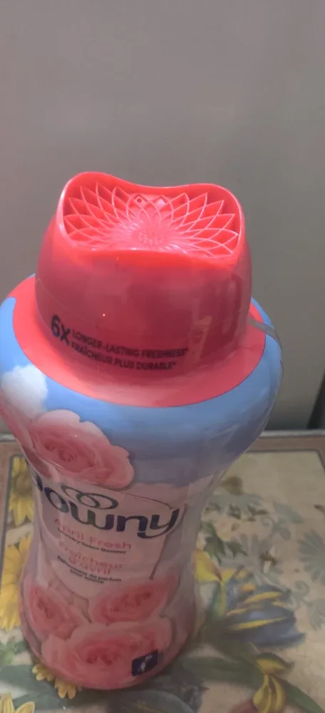 Downy April Fresh Laundry Scent Booster - 680g image indicator(4)