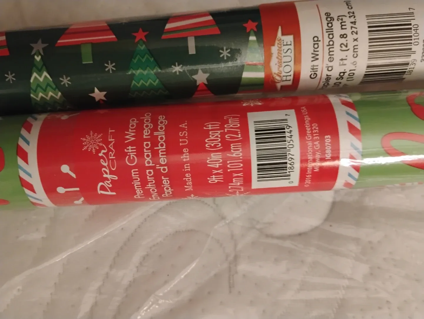Christmas House & Paper Craft Gift Wrap - 2 Rolls for $ 10.00 image indicator(3)