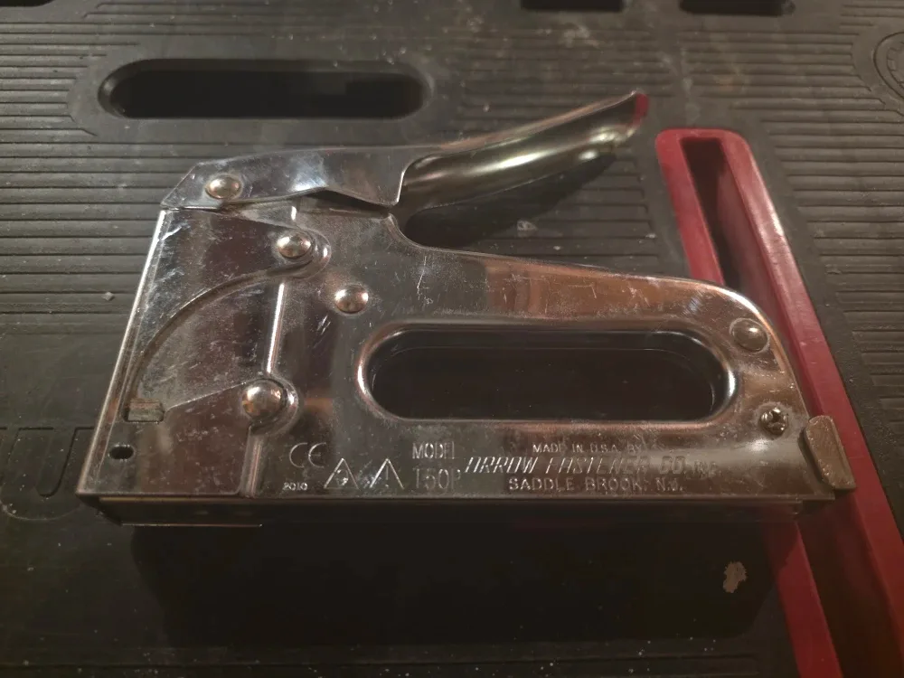 Arrow T50 Staple Gun image indicator(2)