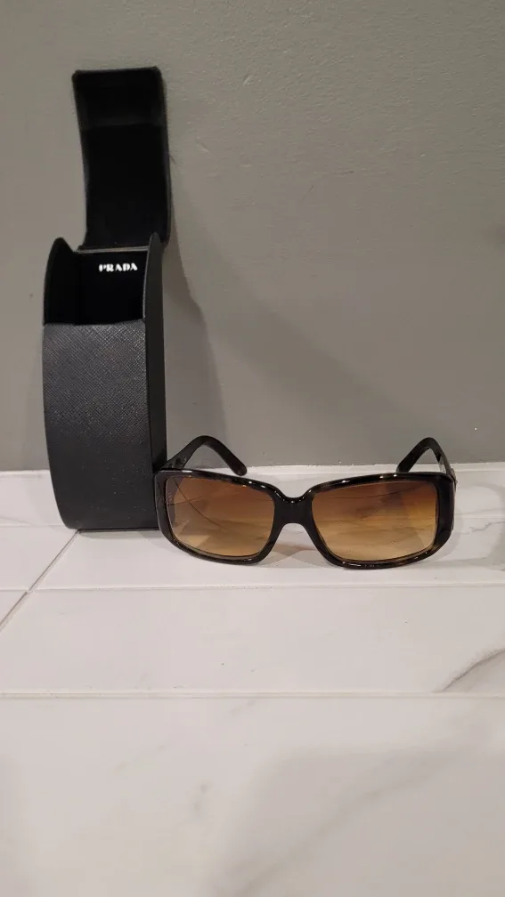 Authentic Prada frames image indicator(8)