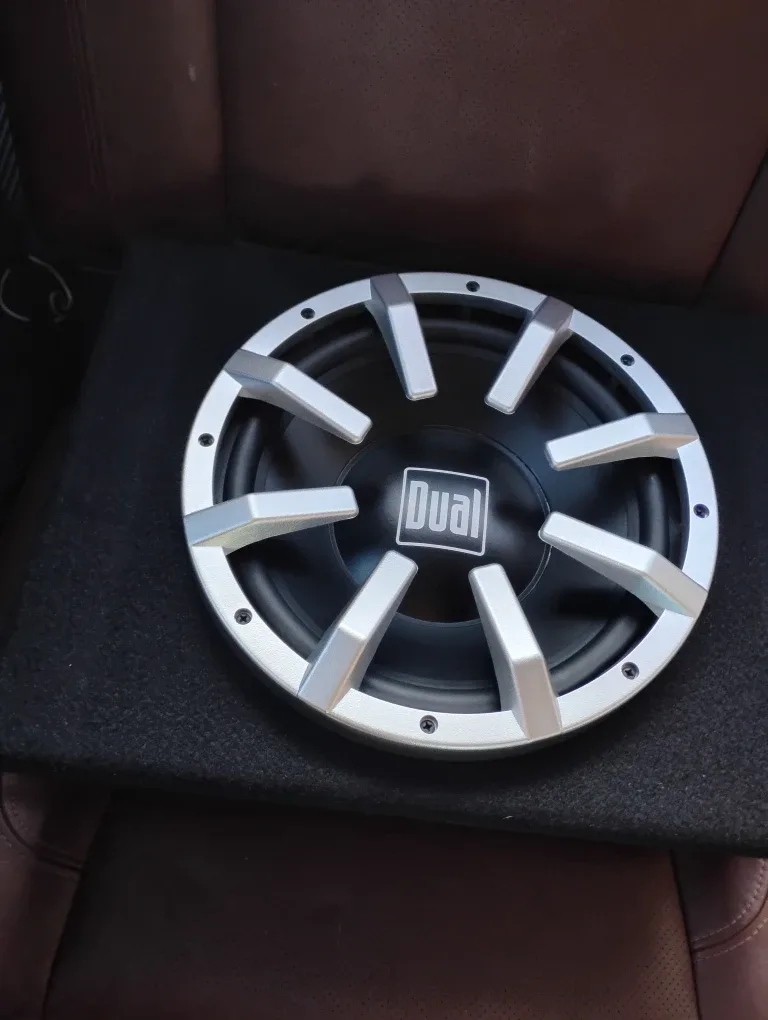 Dual 10" Subwoofer with Built-in Amplifier