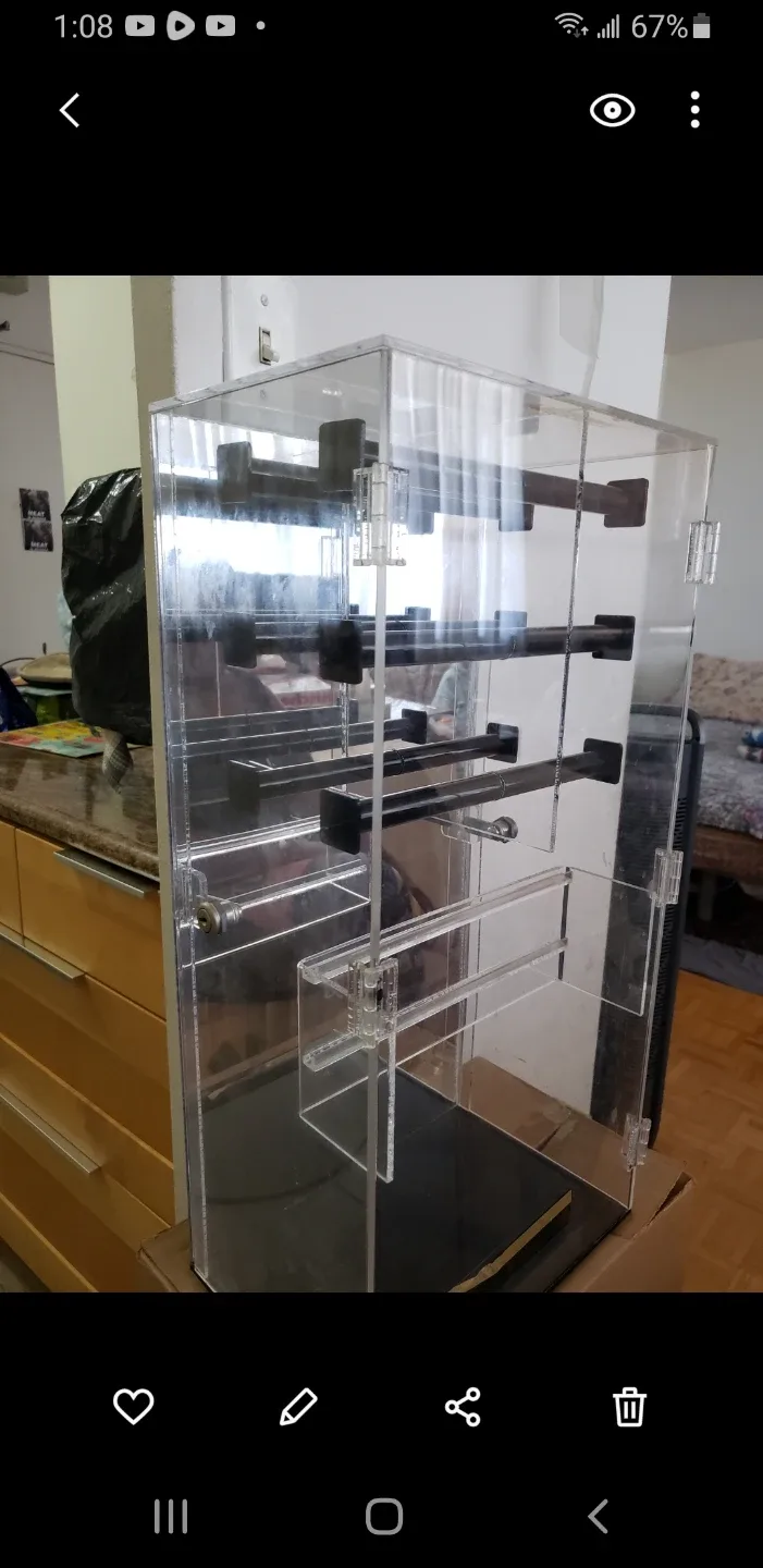 Acrylic Display Case image indicator(3)