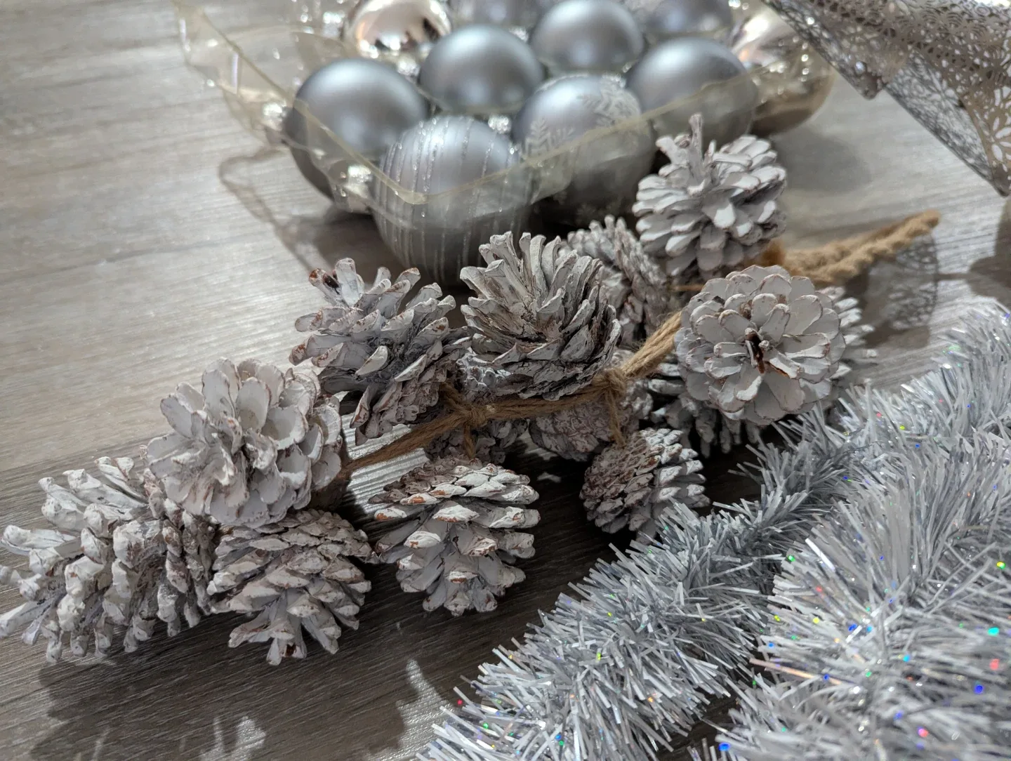 Silver White Christmas Ornaments & Decor image indicator(3)