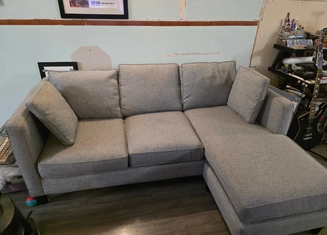 Grey Sectional Sofa with Chaise Lounge image indicator(2)