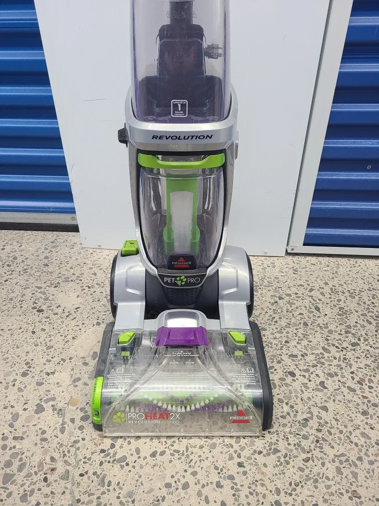 Bissell ProHeat 2X Revolution Pet Pro Carpet Cleaner