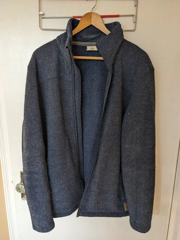 Navy Fleece Zip-up size L image indicator(3)