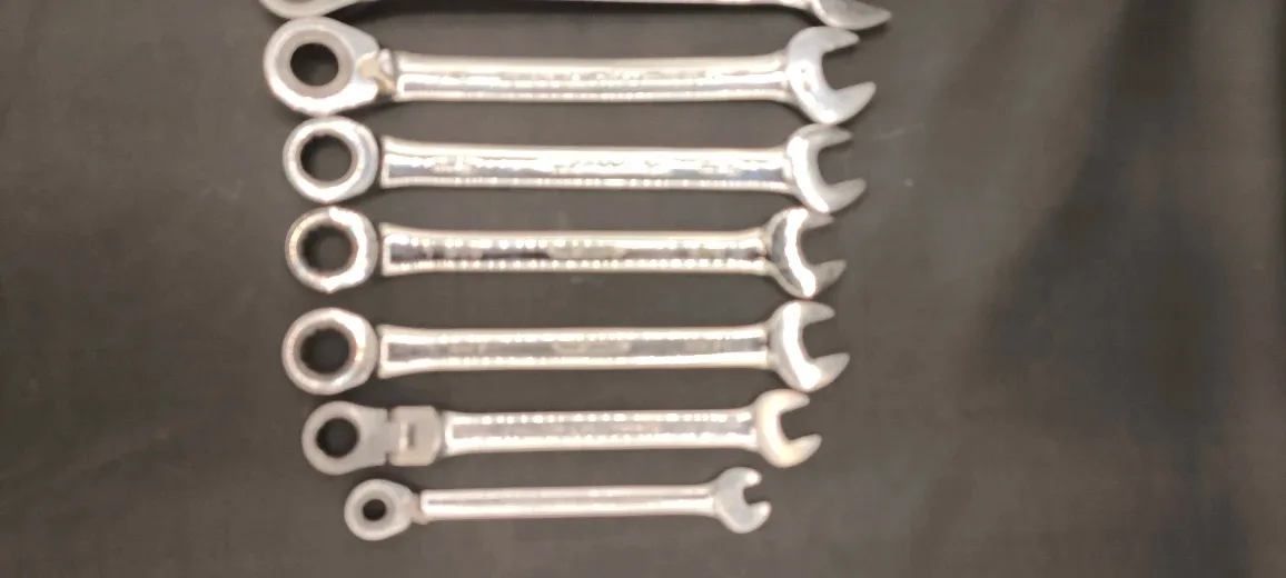 Husky SAE Ratcheting Wrench Set image indicator(4)