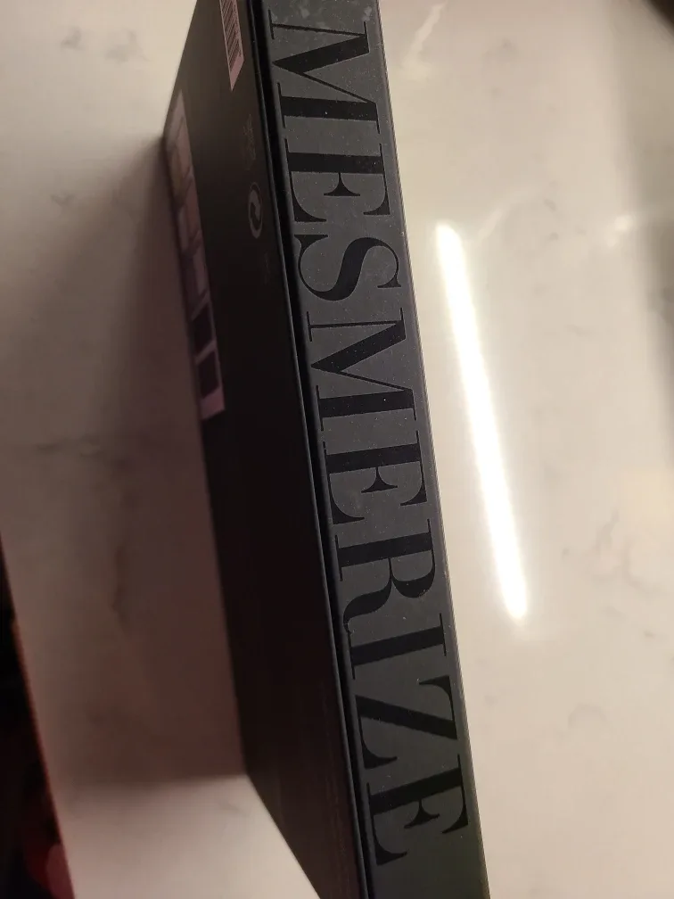 Scott Barnes Mesmerize Eyeshadow Palette image indicator(8)