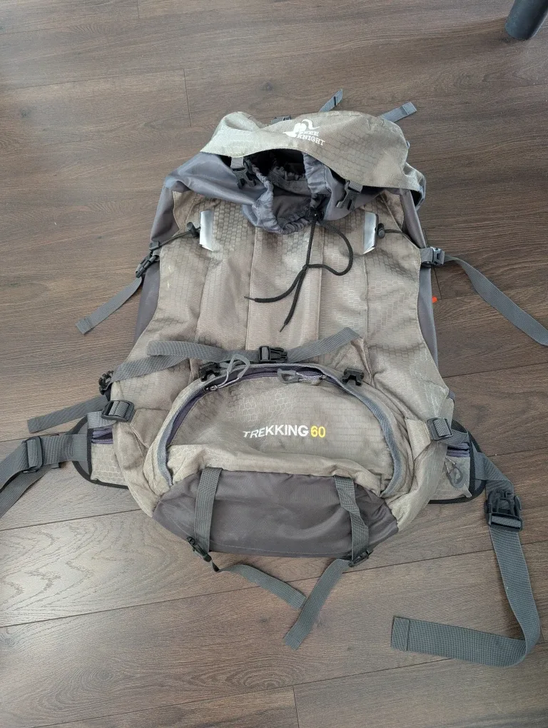 Trekking 60L Hiking Backpack - Grevish Green
