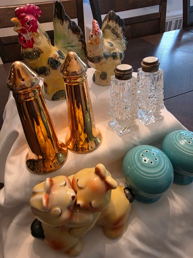 5 Sets Vintage Salt & Peppers