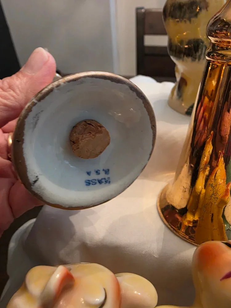 5 Sets Vintage Salt & Peppers image indicator(8)