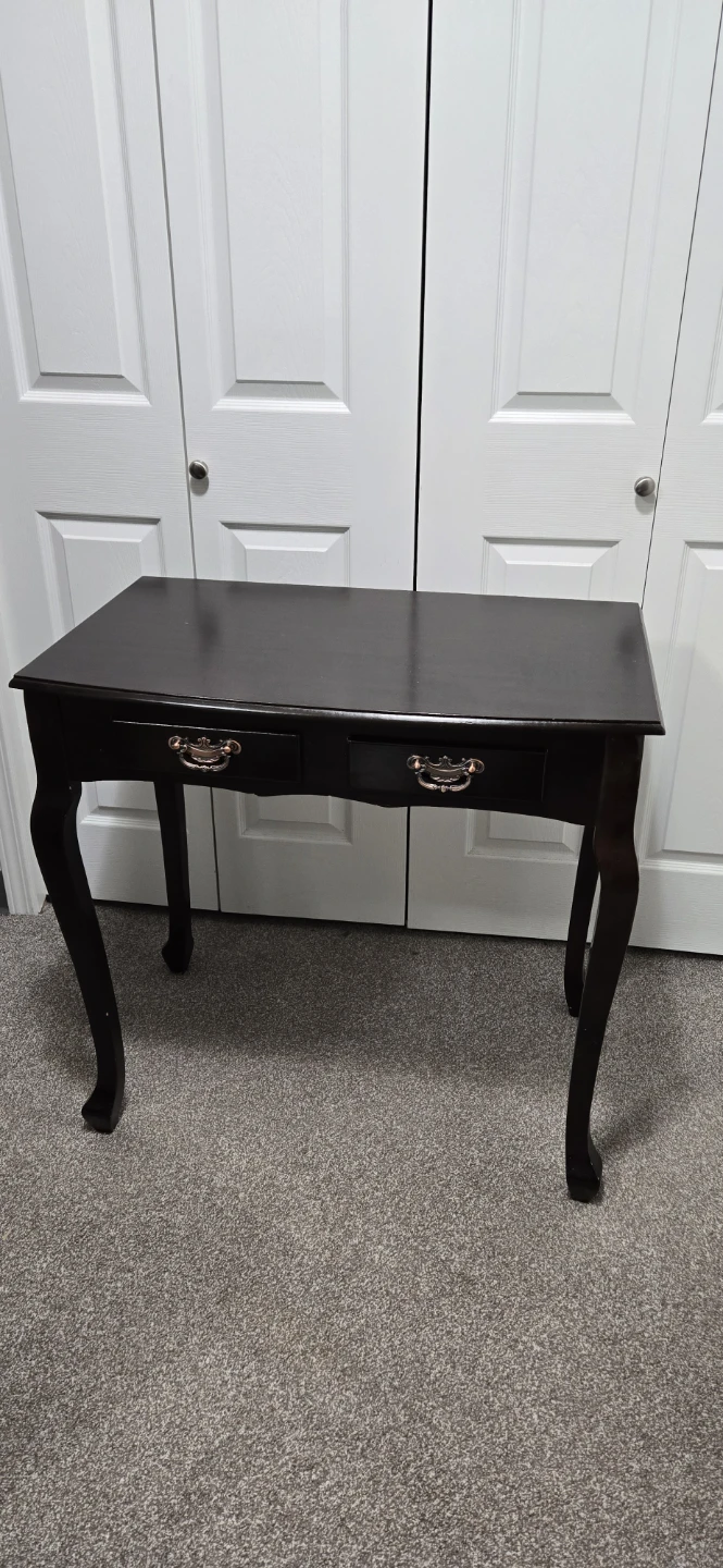 Vanity type table
