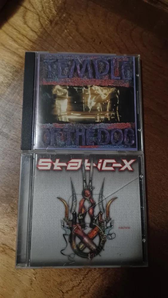 Soundgarden, Static-X, Soulfly, Temple of the Dog CDs image indicator(3)
