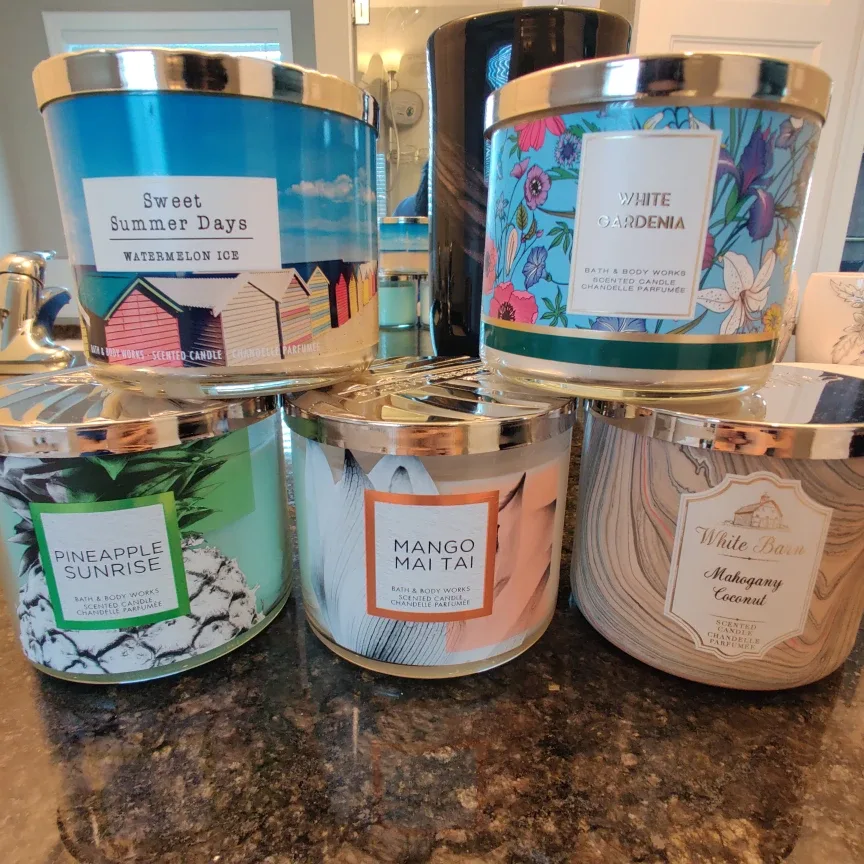 Bath & Body Works Scented Candles