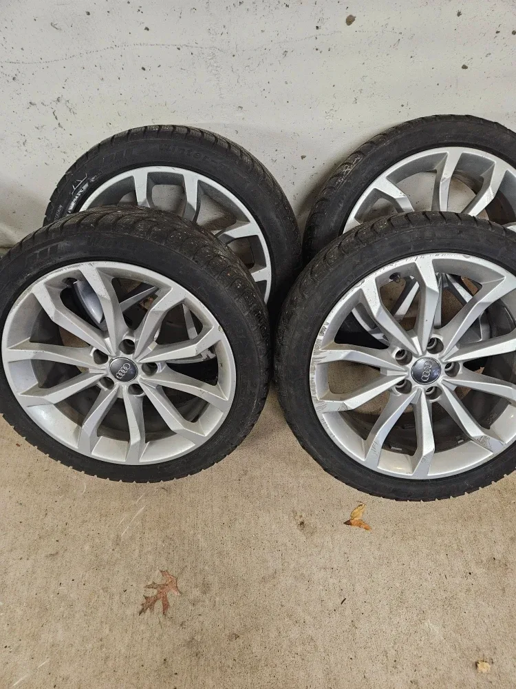 Audi Alloy Wheel set of 4 image indicator(7)