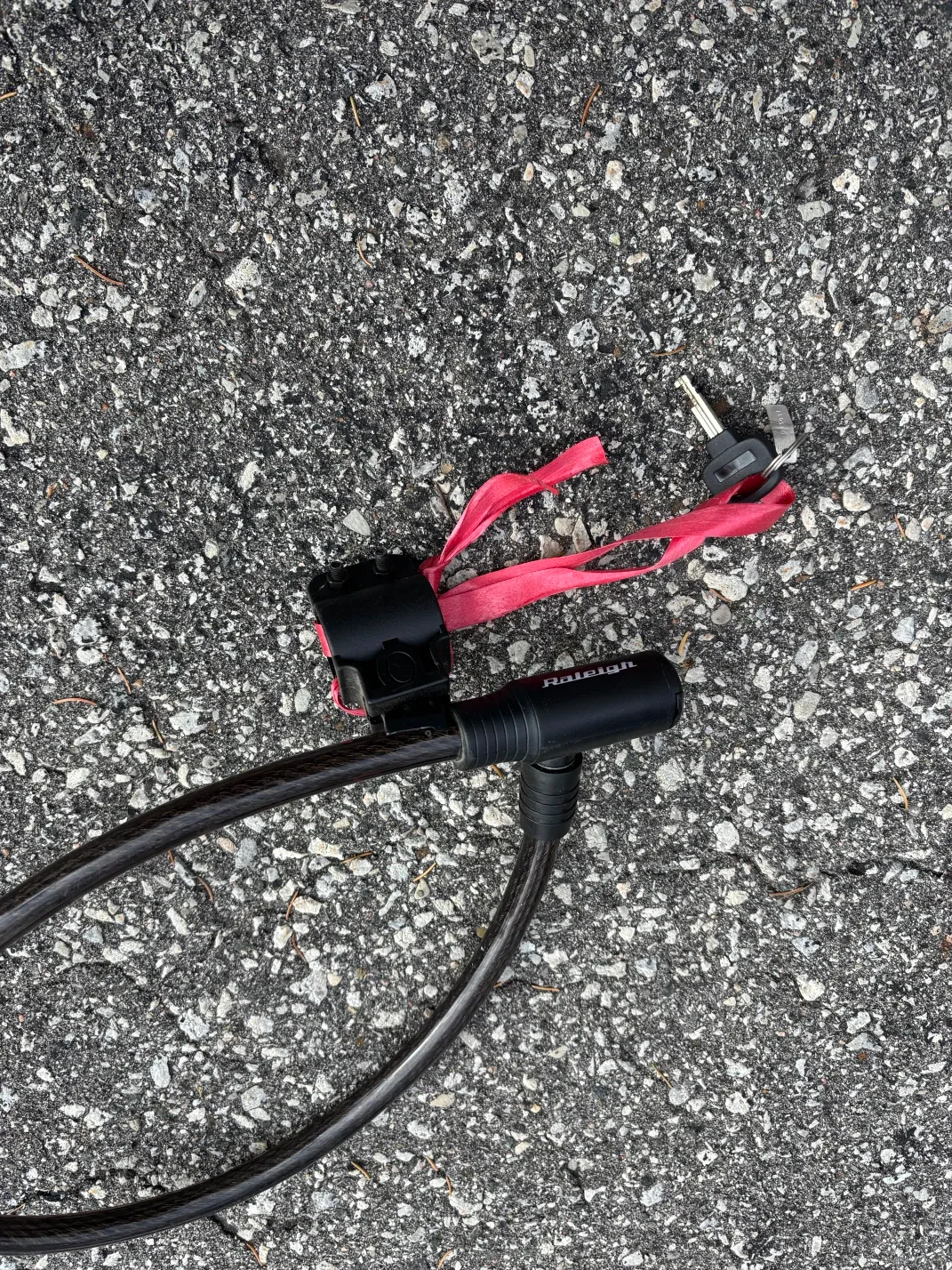 Raleigh Bike Lock with Key image indicator(2)