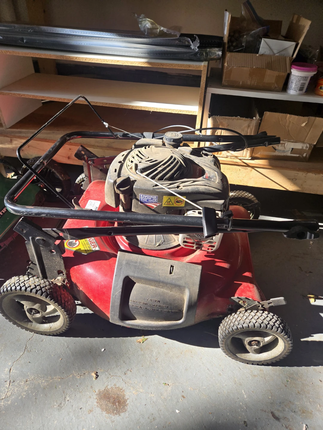 Used Canadiana Briggs & Stratton 500E Series Lawn Mower - photo 2