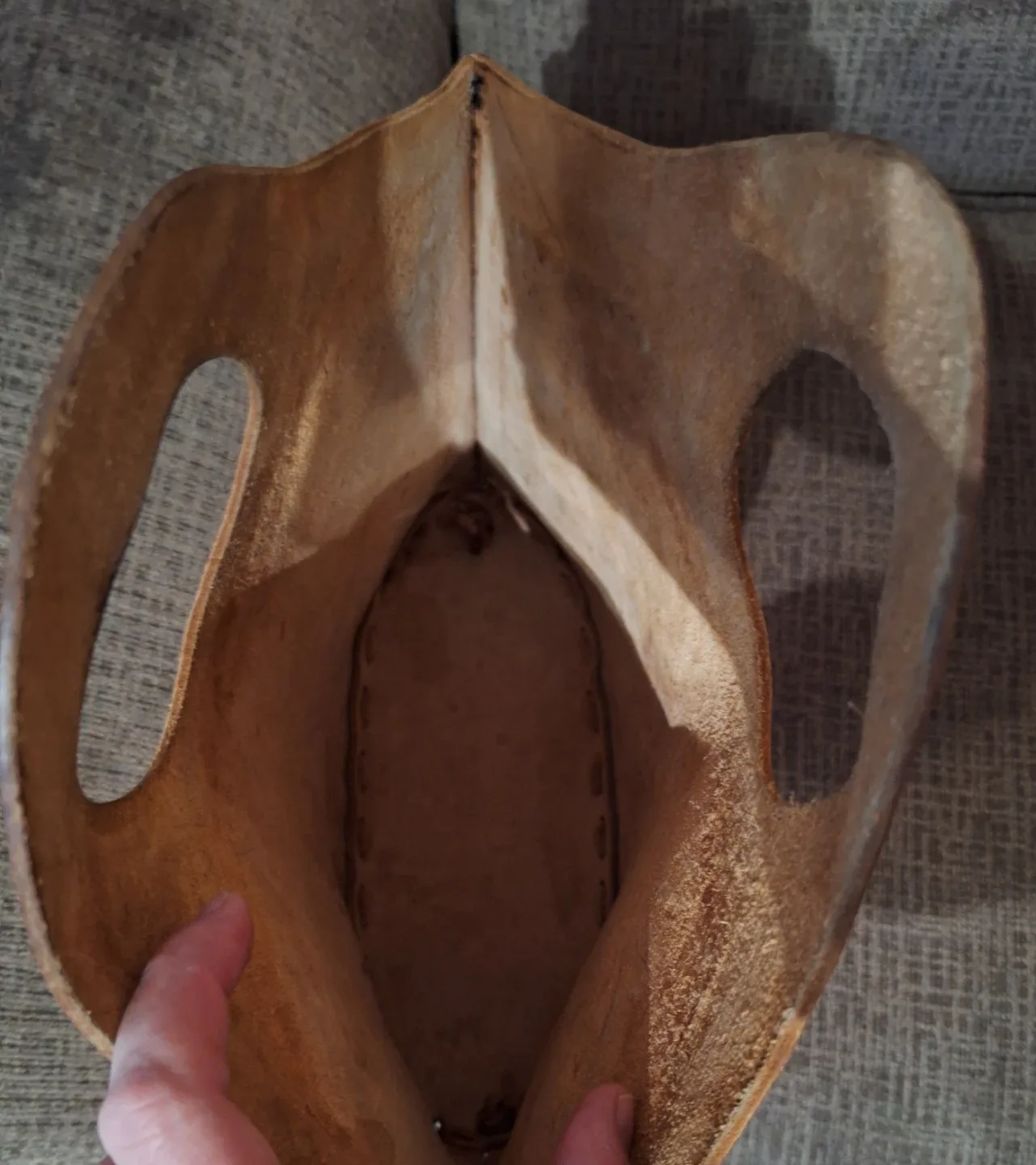 Vintage Hand-Tooled Leather Floral Tote Bag image indicator(3)