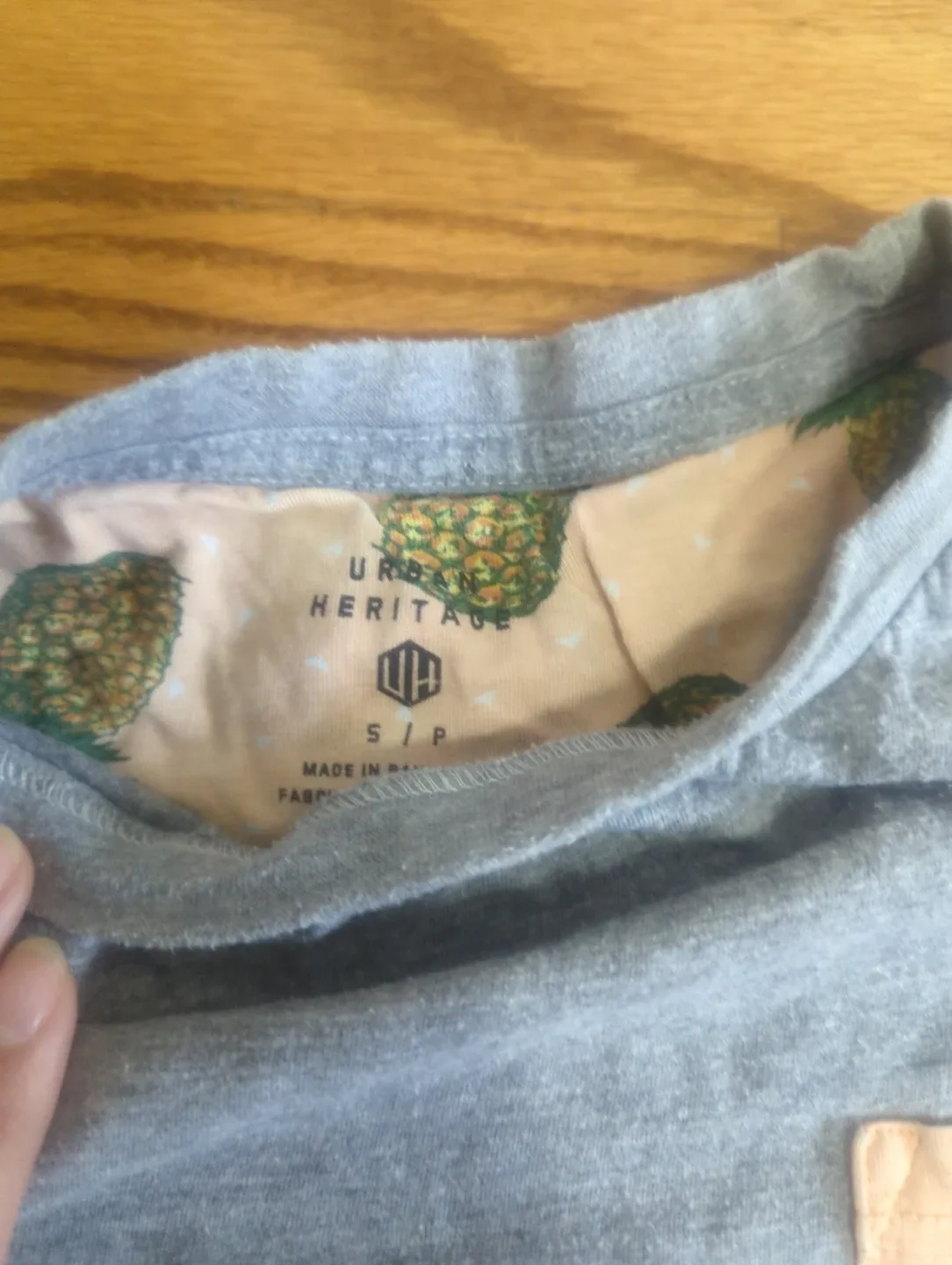 Urban Heritage Grey T-Shirt - Size S/P image indicator(4)