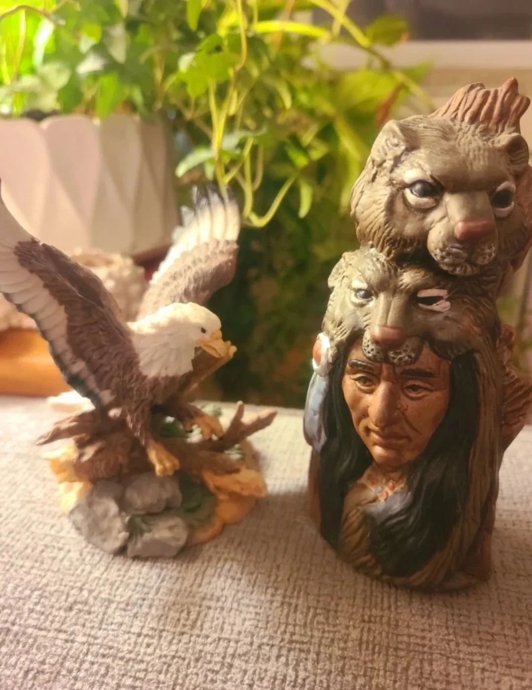 FREE FIGURINES image indicator(3)