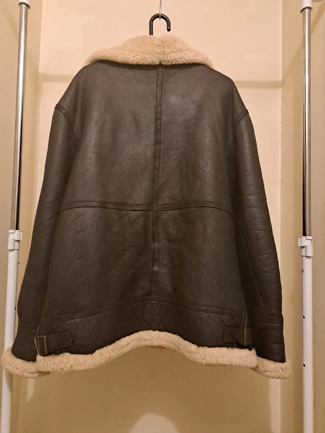 Shearling Leather Bomber Jacket image indicator(5)