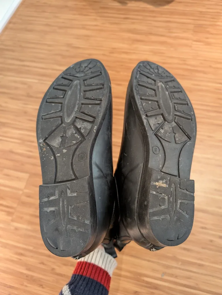 Ripzone Maya Women's Black Chelsea Waterproof Boots Used image indicator(3)