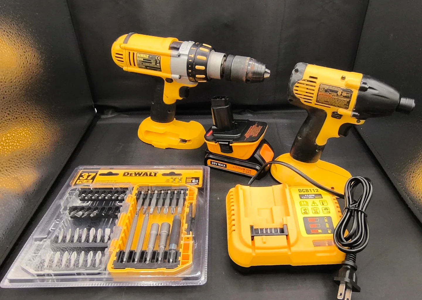 DeWalt Drill, Impact Driver, Battery, Charger & Bit Set