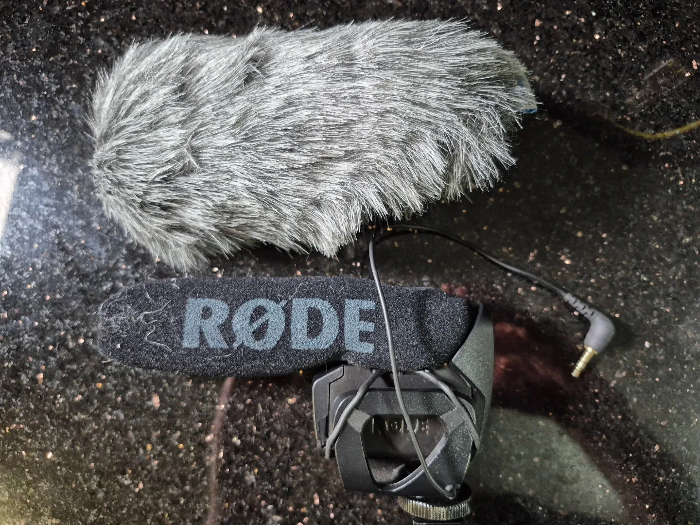 Rode VideoMic Pro Compact Shotgun Microphone thumbnail
