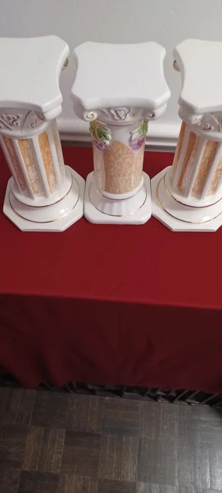 Decorative White & Gold Column Pedestal Plant Stands image indicator(3)