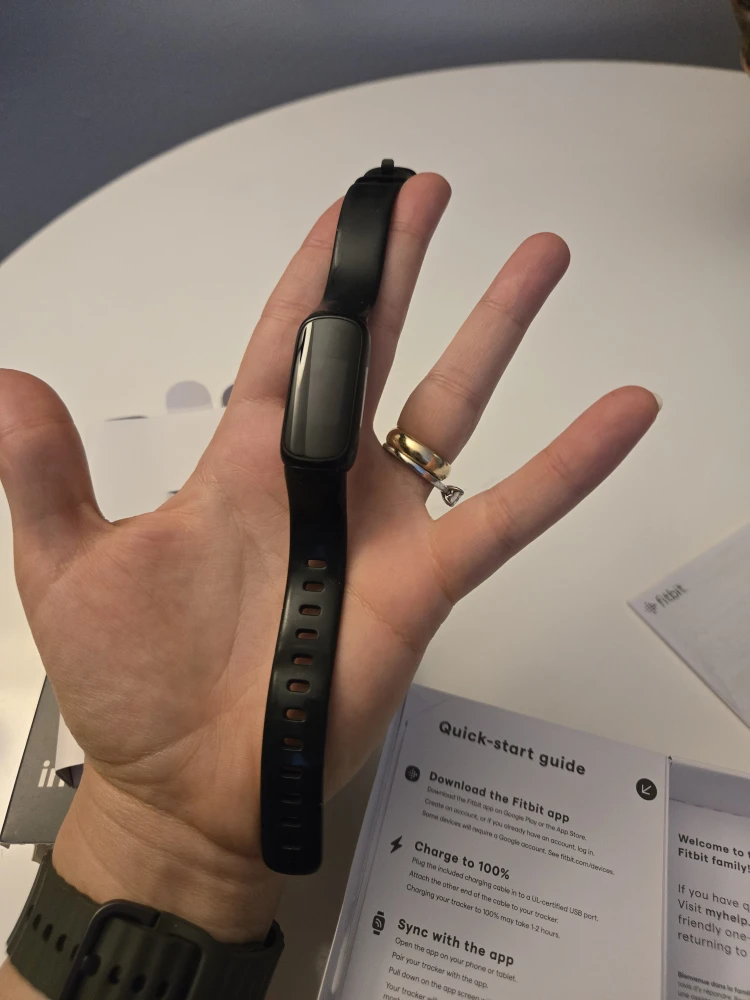 New Fitbit Inspire 3 Health & Fitness Tracker - Black - photo 2